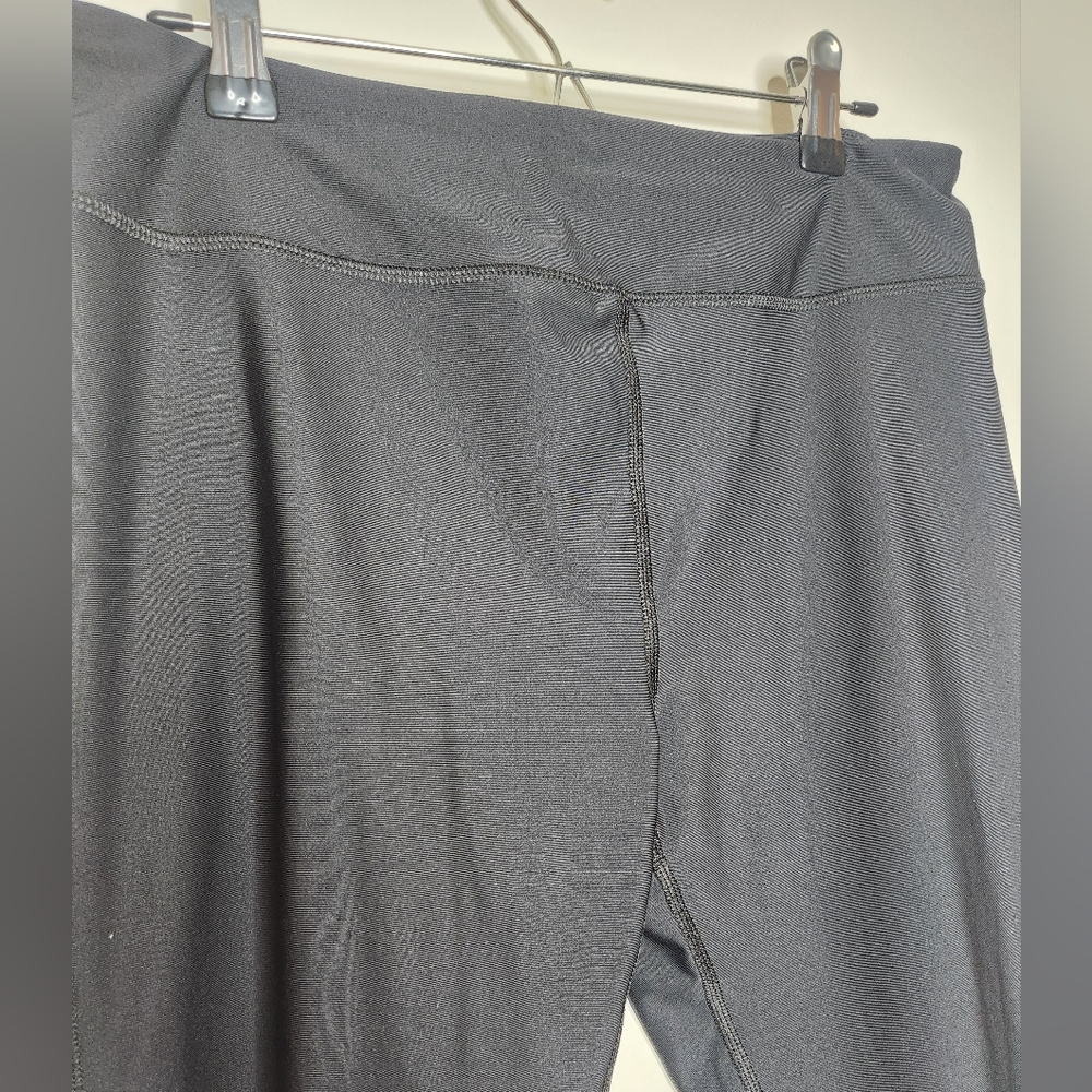 Under Armour‎ Heatgear Black Compression Capri Size Large - Picture 3 of 5